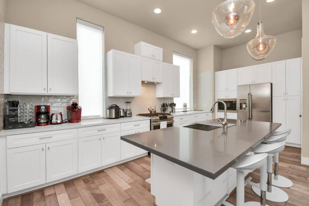 Beautiful Luxurious Houston Galleria Home Экстерьер фото