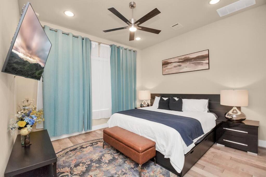 Beautiful Luxurious Houston Galleria Home Экстерьер фото