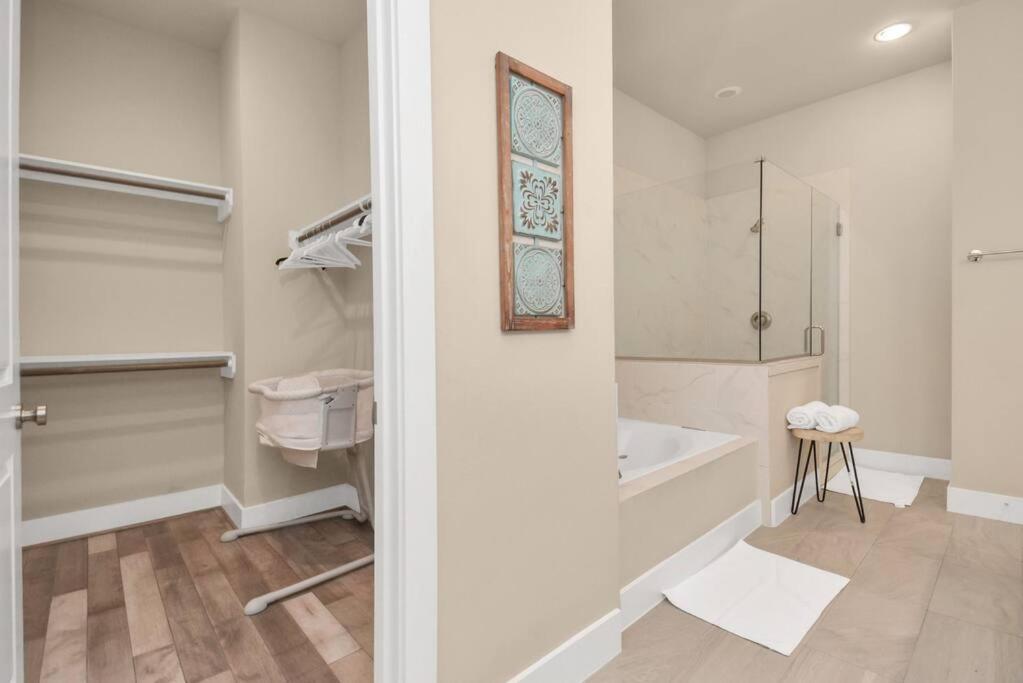Beautiful Luxurious Houston Galleria Home Экстерьер фото