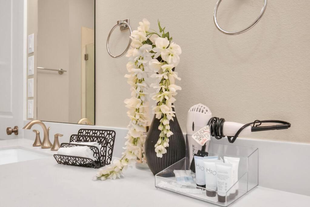 Beautiful Luxurious Houston Galleria Home Экстерьер фото