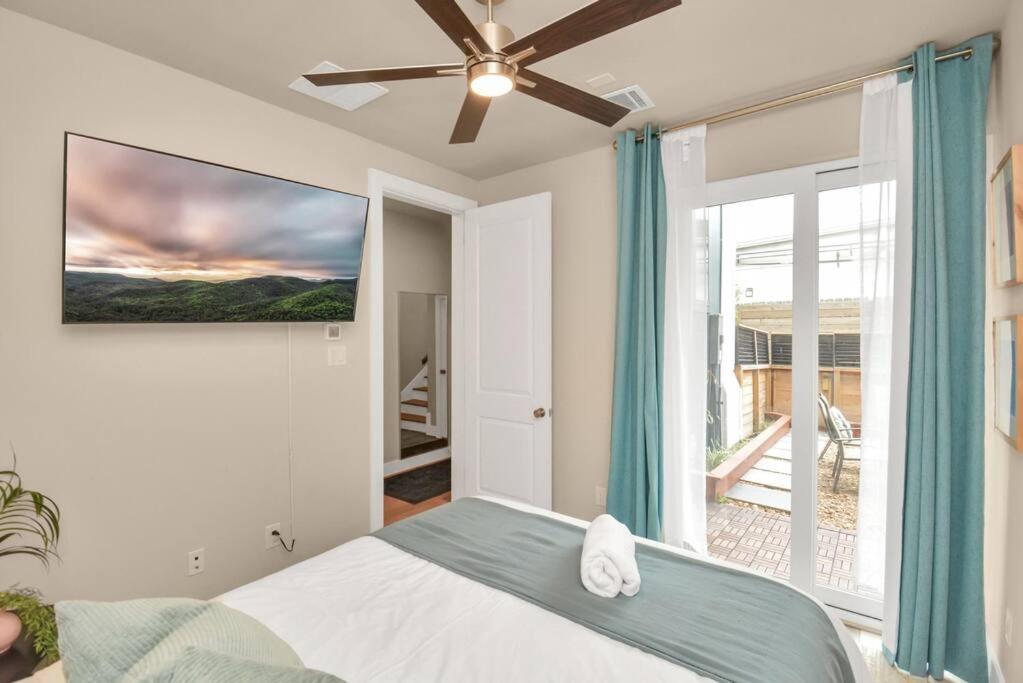 Beautiful Luxurious Houston Galleria Home Экстерьер фото